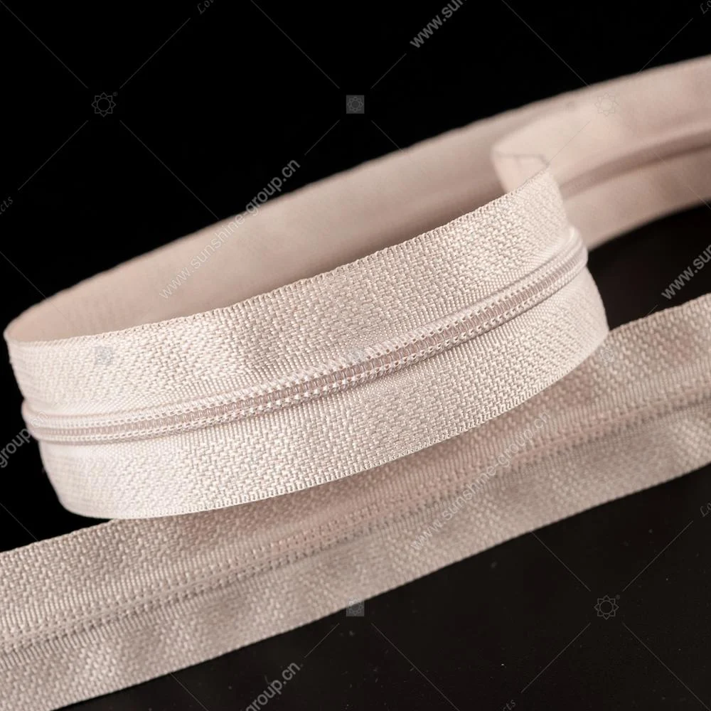Ningbo sunshine import and export co., ltd. | various size & color nylon zipper with normal tape for woman clothes